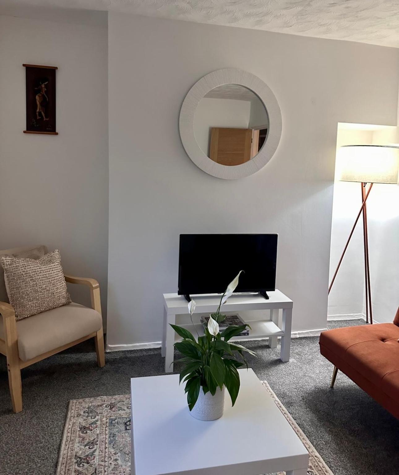 Ocean Village Marina 2 Bedroom Apartment With Balcony! サウサンプトン エクステリア 写真